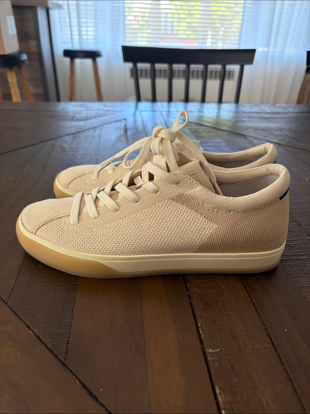 ROTHYS lace up sneaker womens sz 8 tan